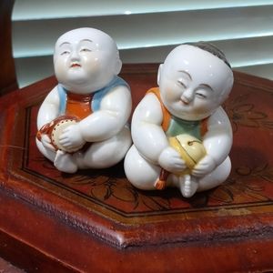 Buddha salt and pepper shakers